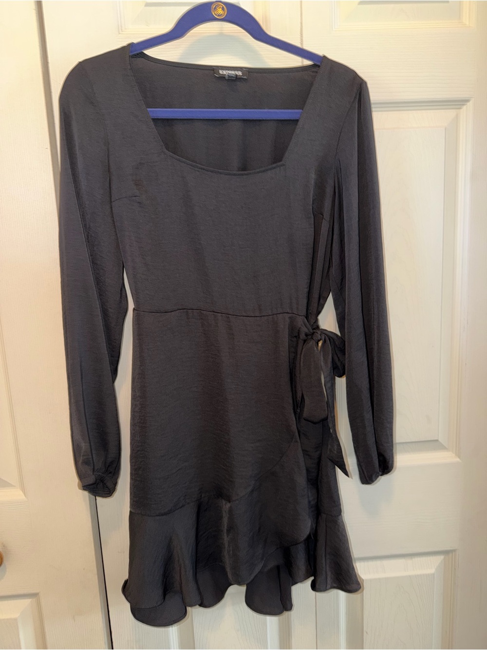 Express Black Long-Sleeve Scoop-Neck Wrap Dress